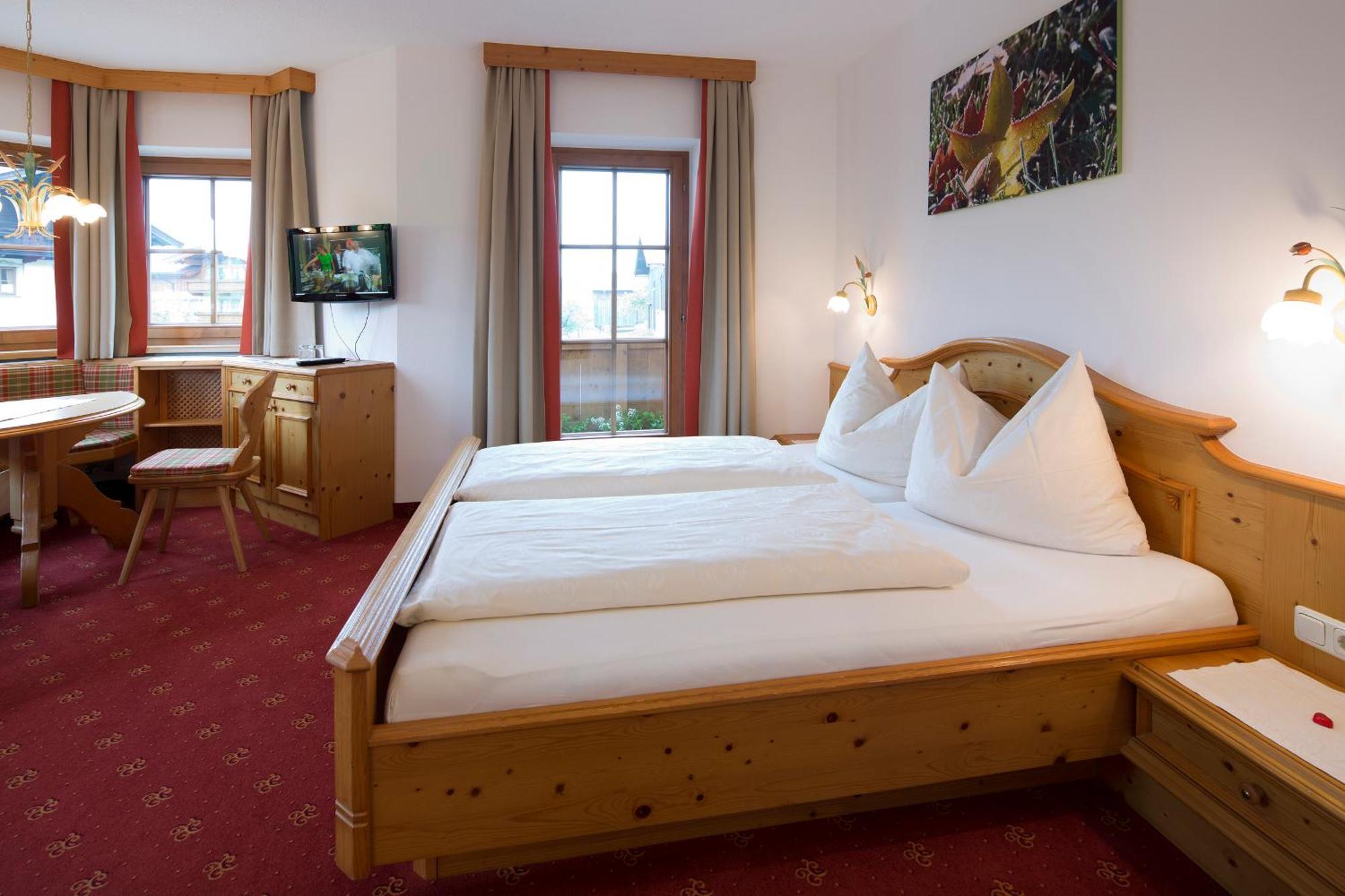 Gaestehaus Brantlhof Zimmer Und Ferienwohnungen In Going Am Wilden Kaiser Pokój zdjęcie
